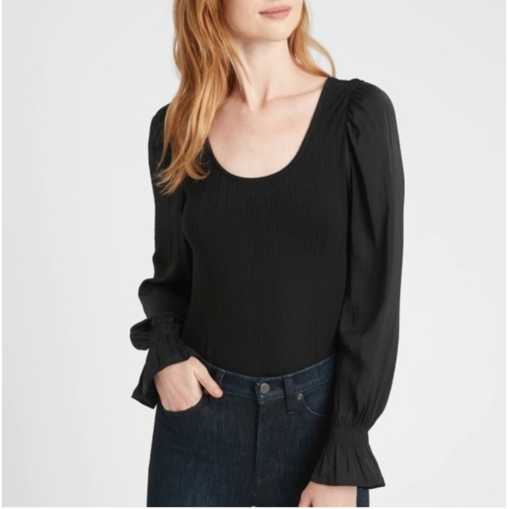 Banana Republic Balloon Sleeve Thong Bodysuit Ribbed Black Ruffle Cuff Scoop M